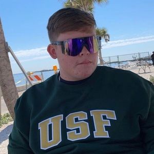 Meet your Posher, Clay